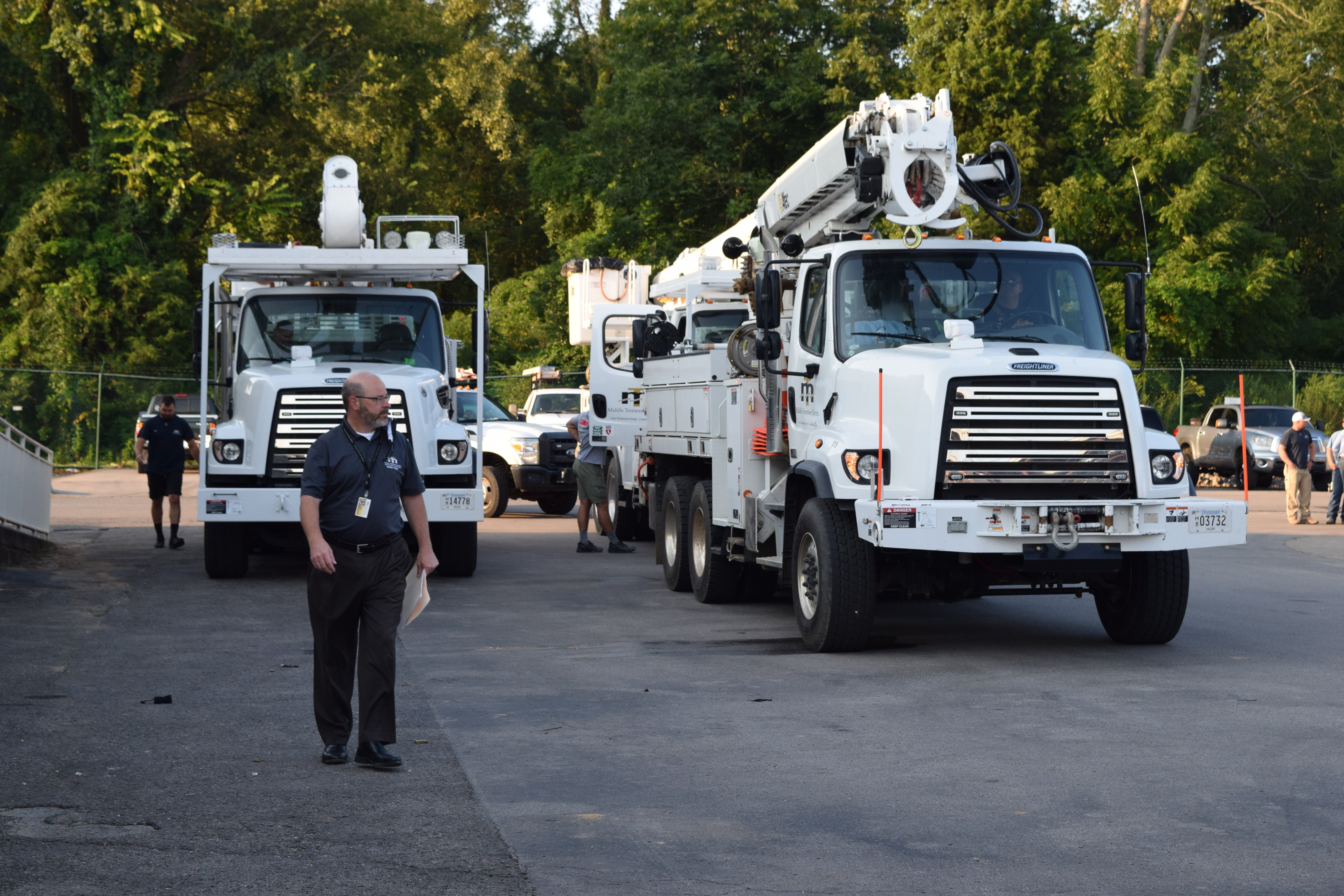 MTE trucks leaving for LA